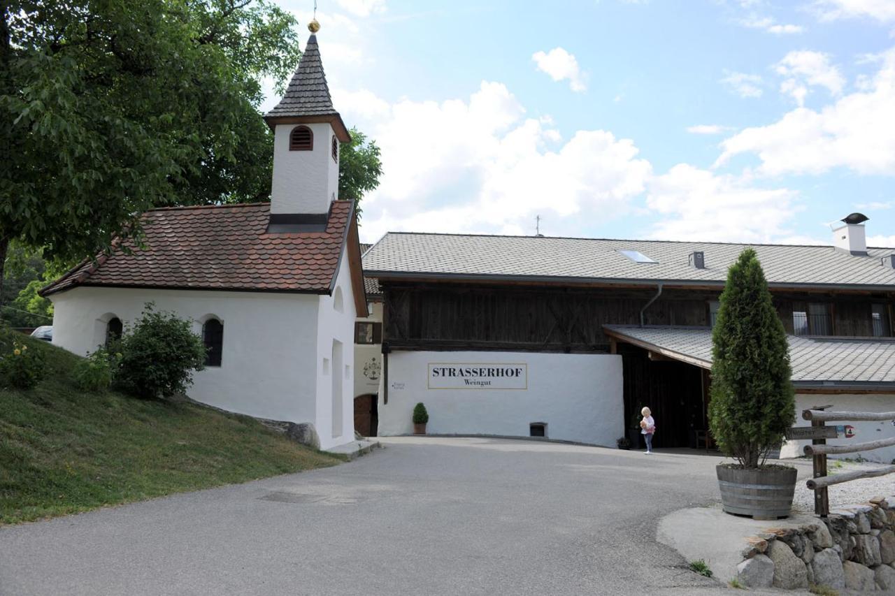 Strasserhof Tenuta-Weingut Vahrn ภายนอก รูปภาพ